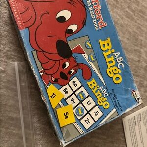 Clifford ABC Bingo Board Game - Blue & Red